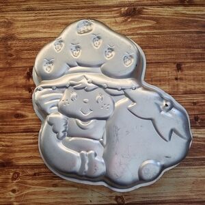 Vintage Wilton Aluminum Strawberry Shortcake American Greetings Cake Mold Pan